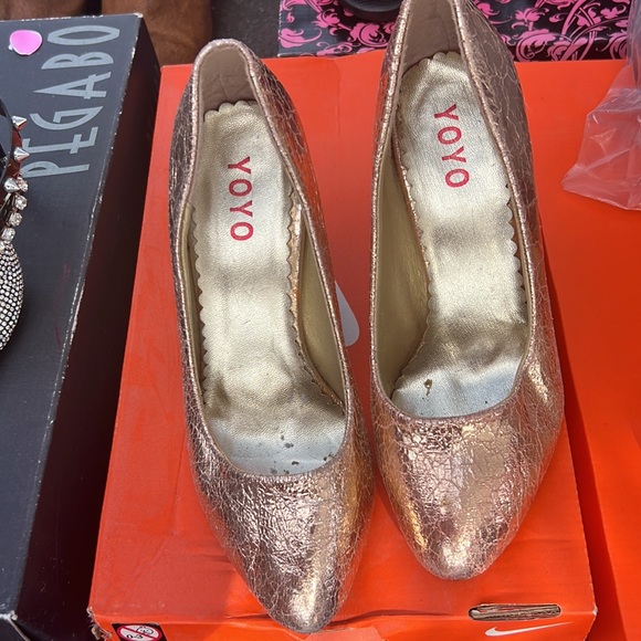 Crinkled foiled heels - Picture 2 of 2